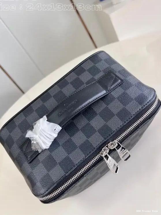 AAA Pruses Bags TOILETRY LOUIS BAG-24*13*13CM VUITTON 0706